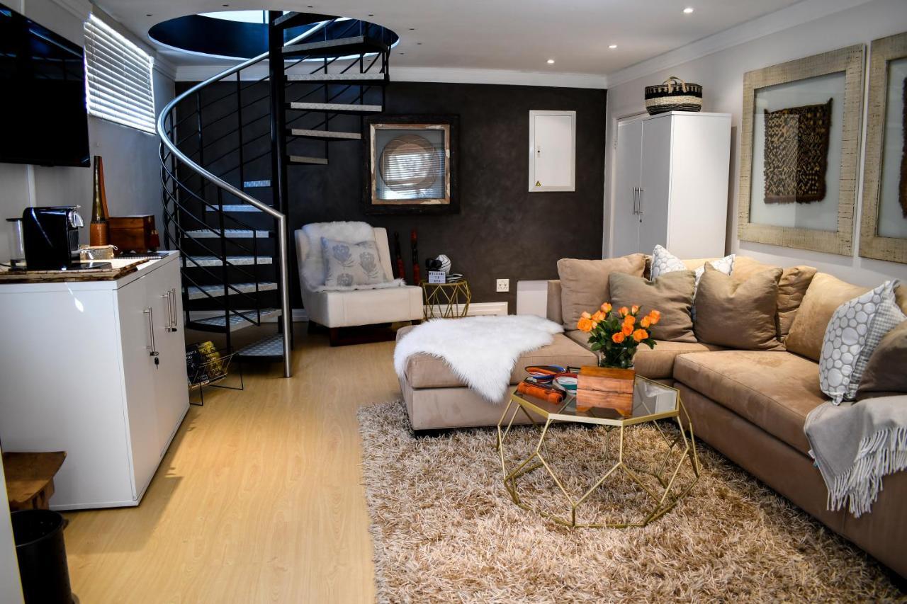 Hotel 20 On Woodlands Johannesburg Esterno foto